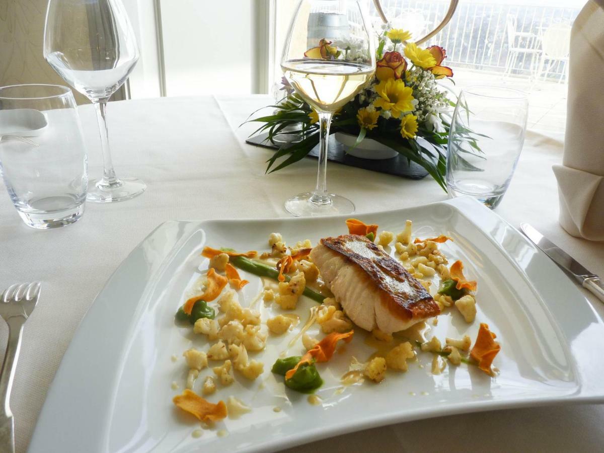 Chateau D'Isenbourg & Spa 후파슈 외부 사진